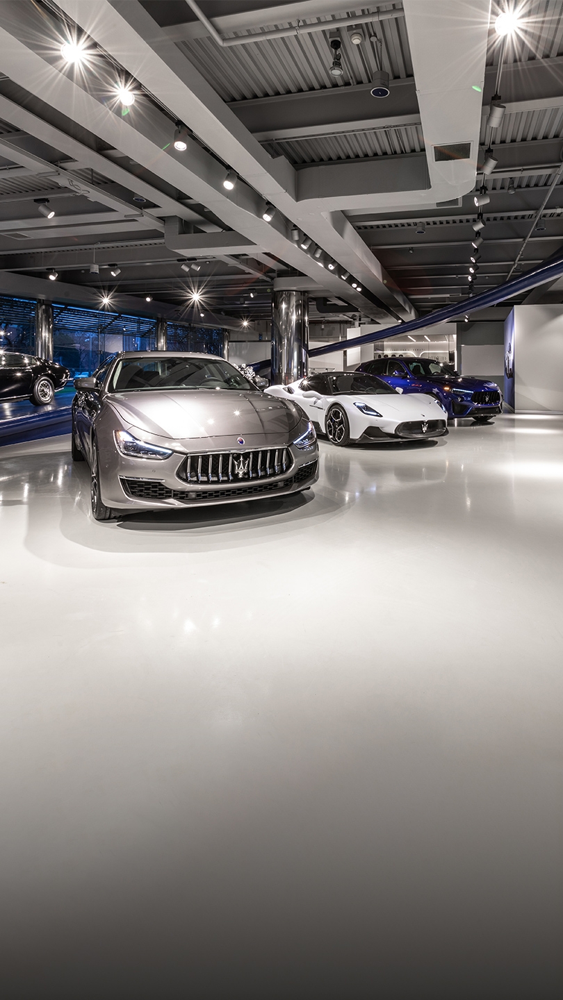 Exposición de modelos Maserati