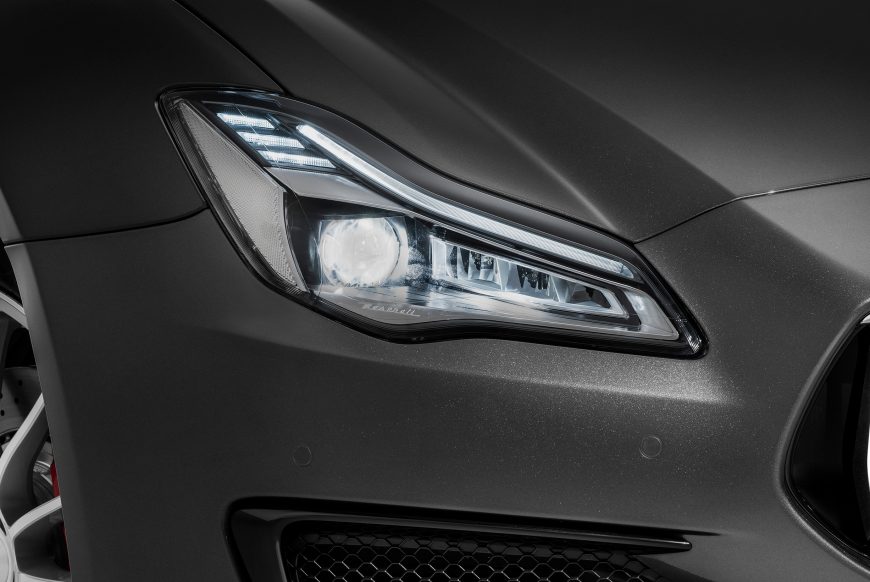Full led adaptive headlights detail on the Maserati Saloon Quattroporte GTS