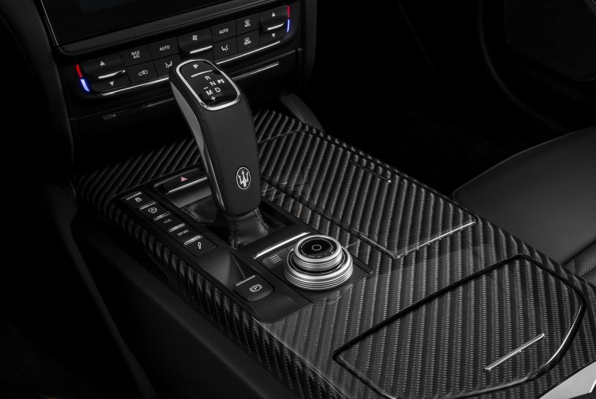 Maserati Quattroporte - eight-speed automatic ZF transmission