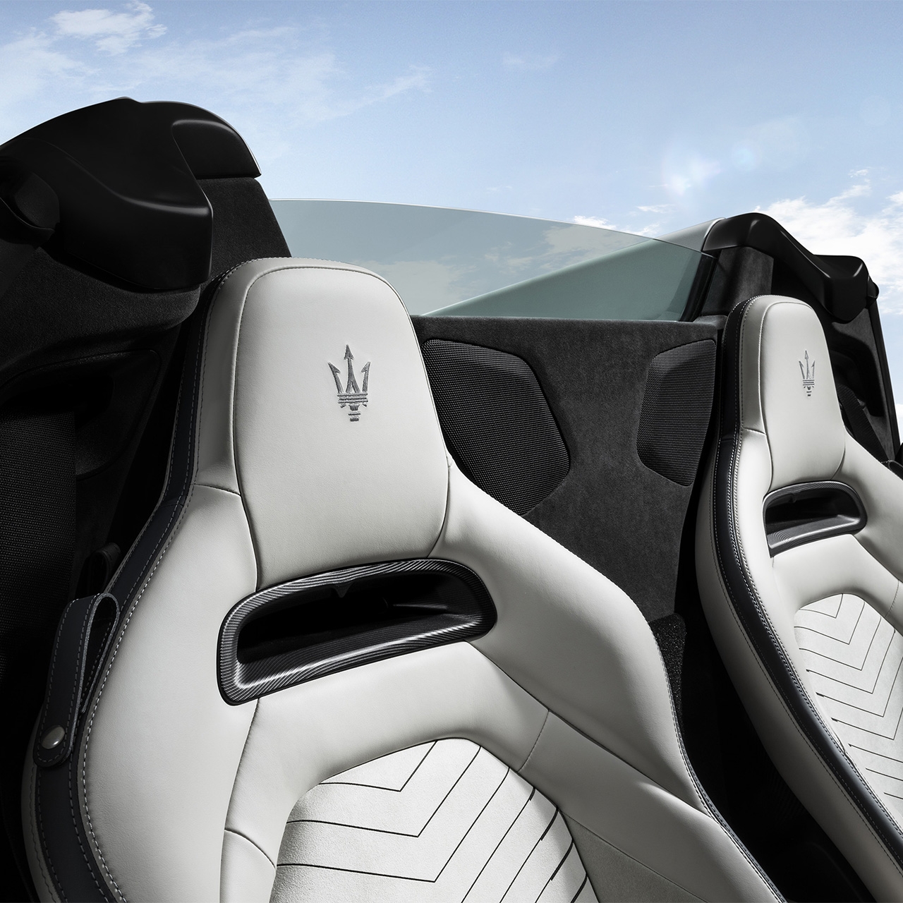 Alcantara Interiors Extended pack on the MC20 Cielo Maserati